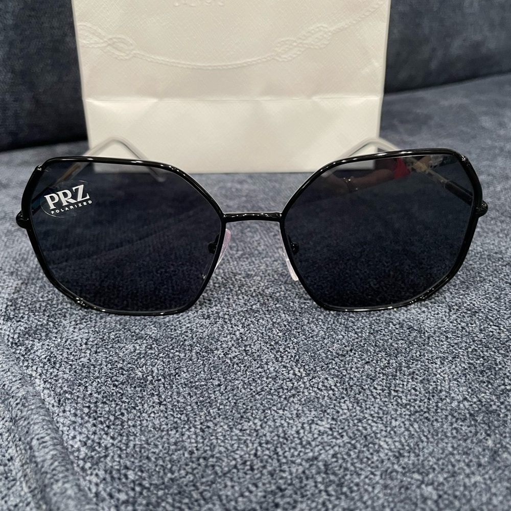 PRADA AUTHENTIC Black Polarized Sunglasses -NEW with TAGS and RECEIPT - Picture 8 of 16